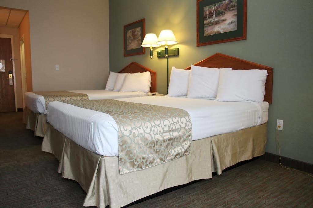 Beachfront Hotel Houghton Lake Exterior foto